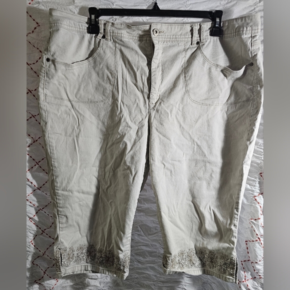 Gloria Vanderbilt Cream Men's Pants - Picture 1 of 4
